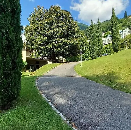 Magnolia In Cademartori Blevio