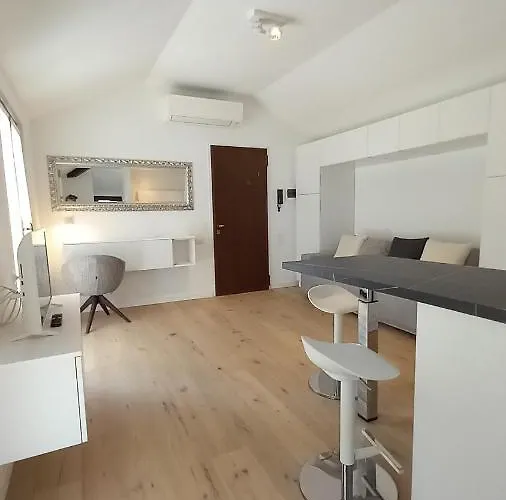 Magnolia In Cademartori Blevio